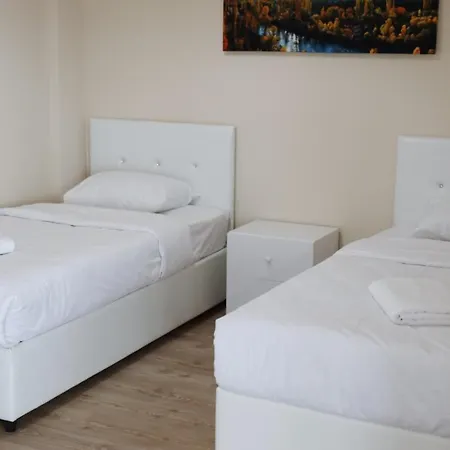 North Pearl Apartment