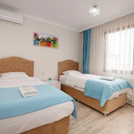 North Pearl Apartment *