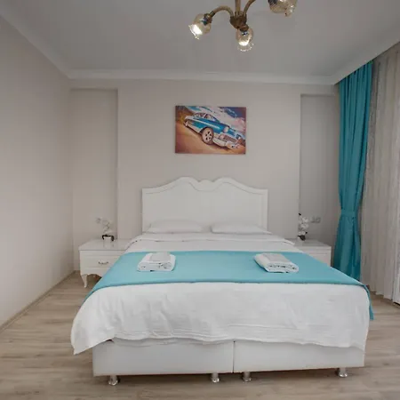 North Pearl Apartment